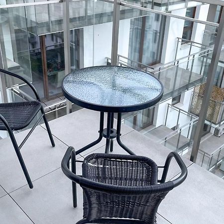 Comfortable 1-Room Apartment Close To The Center วอร์ซอ ภายนอก รูปภาพ